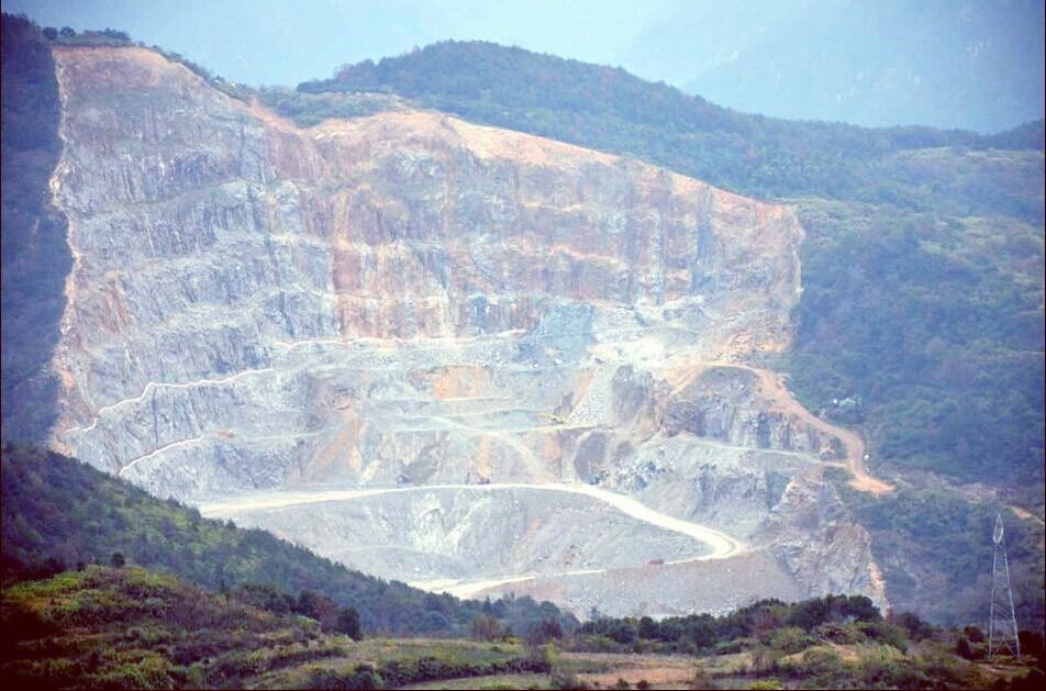 安徽池州：露天开采矿山剥离物中砂石土矿产资源有偿处置试点启动