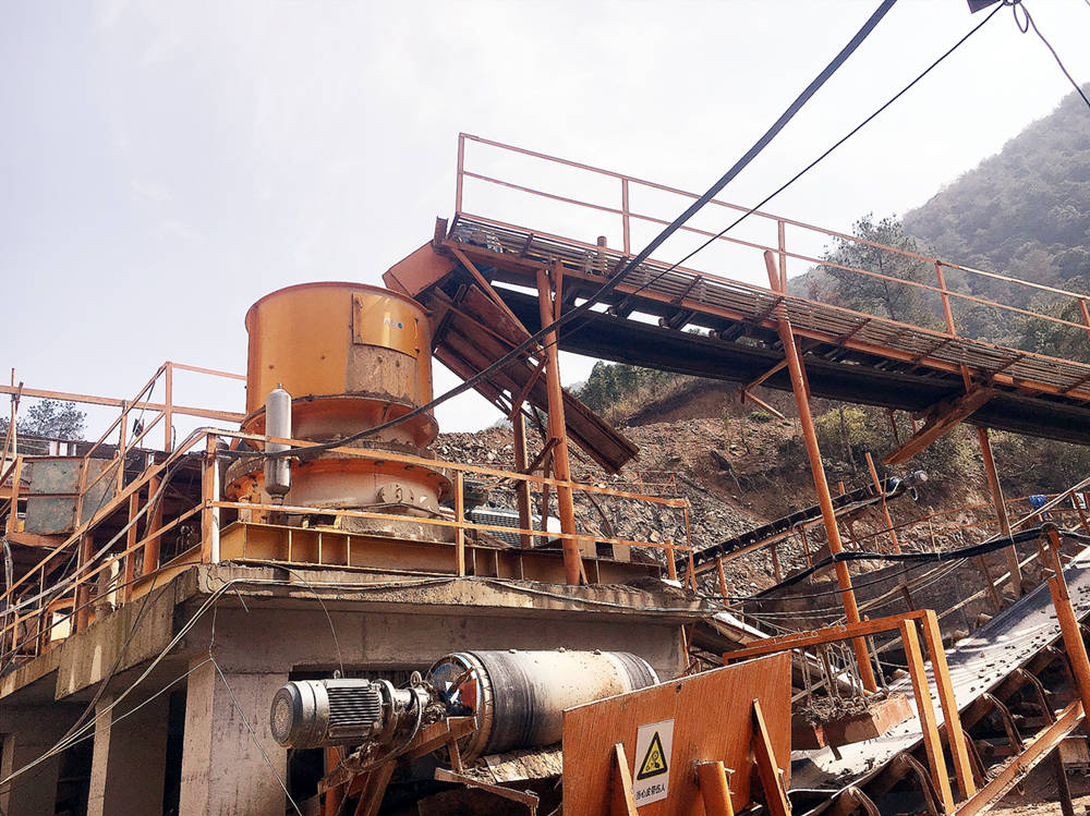 Crusher equipment configuration of 600 tons per hour crushed stone production line